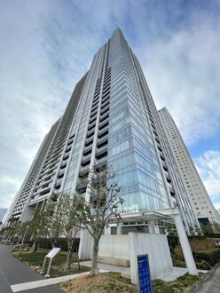 ワールドシティタワーズブリーズタワーの外観