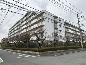 グリーンコーポ東戸塚　A棟の外観