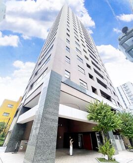 上野アインスタワーの外観