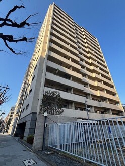 コスモ日暮里シティフォルムの外観