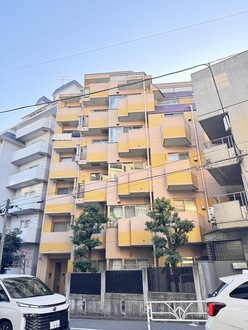 ルセージュ初台の外観