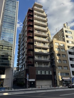 千駄ヶ谷フラワーマンションの外観