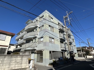 ユッサ浦和の外観