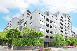 南青山テラス　常盤松フォレストの外観
