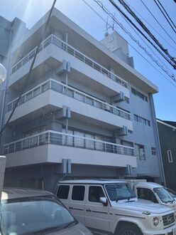 自由ヶ丘第三コーポの外観