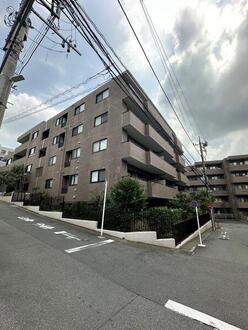 東急ドエル・アルス鷺沼壱番館の外観