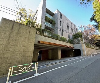 グランツオーベル南平台の外観