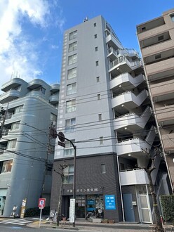 CYNTHIA FOUR-D SANGENJAYAの外観