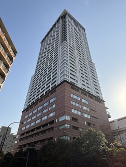 クロスエアタワー