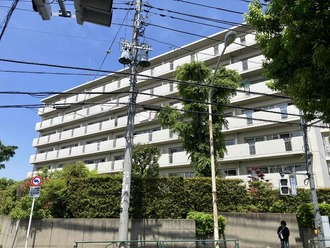 保谷パークハウスB棟の外観