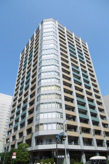 プライマリーナ山下公園グレーシアタワーの外観