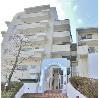 岸谷グリーンヴィラの外観