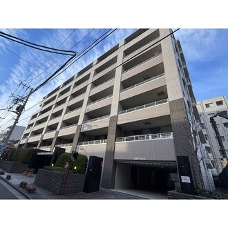 プラウド横濱鶴見の外観