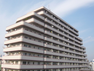下北沢ハイタウン　Ａ棟の外観