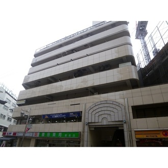 ライオンズプラザ三鷹駅前の外観