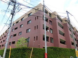 ファミールスクエア中野坂上の外観