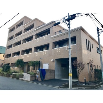 アビオン中野坂上Ａ棟の外観