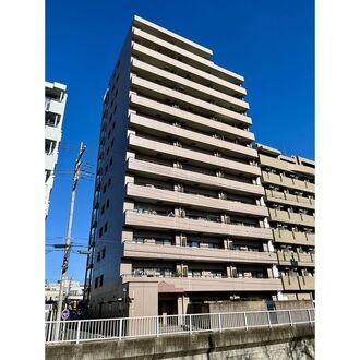 ファミール氷川台の外観