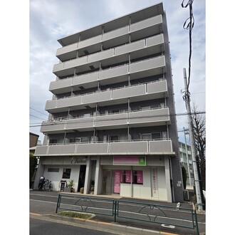 スコラタワーの外観