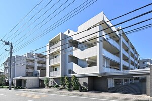 パークハウス三ツ沢ヒルトップテラスの外観
