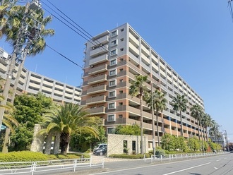 ライオンズマンションセントワーフ横濱の外観