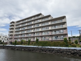 D’レスティア金沢八景アクオの外観