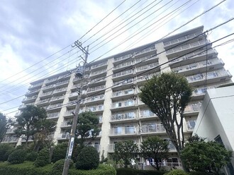 藤和すずかけ台ハイタウンの外観