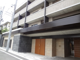 ザ・パークハウス諏訪山の外観