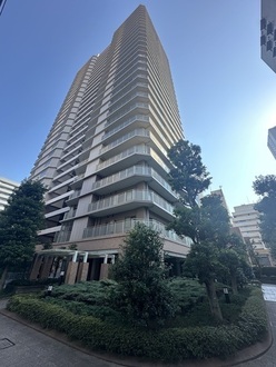 ライオンズタワー池袋の外観
