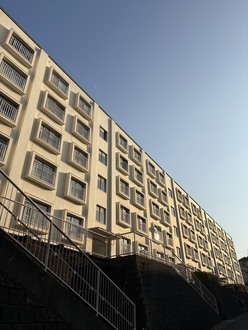 若木住宅の外観