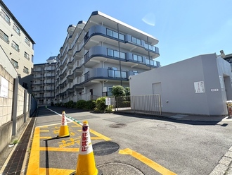 新多摩川スカイハイツの外観