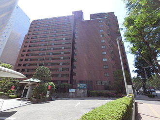 ファミール西新宿の外観