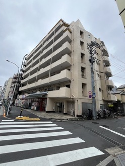 東中野フレンドマンションの外観