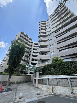 幡ヶ谷ハイムグランシスの外観