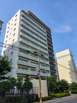シュロスガーデンさいたま新都心の外観