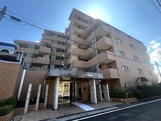 レーベンハイム川口元郷サザンテラスの外観