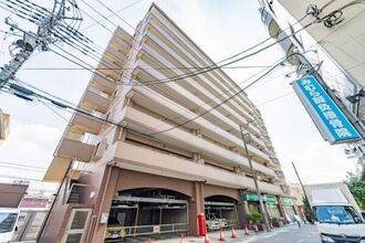 ライフピア与野ステーションサイドの外観
