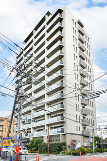 プラウド浦和岸町サンクアージュの外観