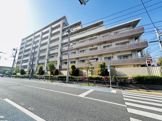 プラウド石神井台の外観