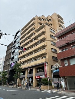 ライオンズマンション高円寺北の外観