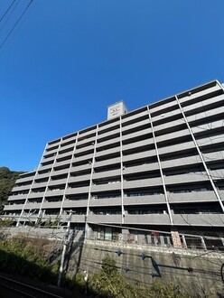 フローレンス竜王リバーコートの外観