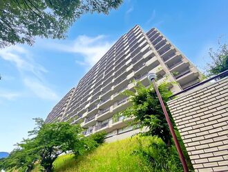 井口台パークヒルズ参番館の外観