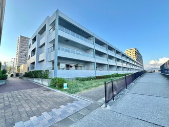 ナタリーマリナタウンシーテラス