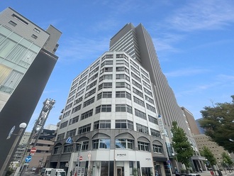 新大手町ビルディングの外観