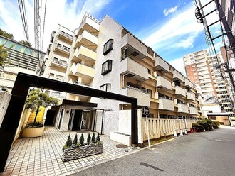 インペリアル音羽フラットの外観