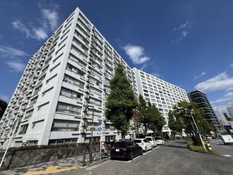 湯島ハイタウンの外観