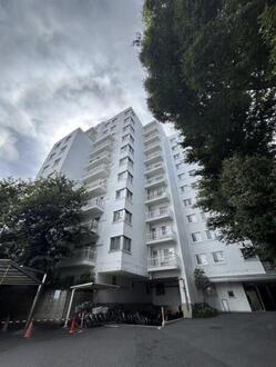 徳川マンションの外観