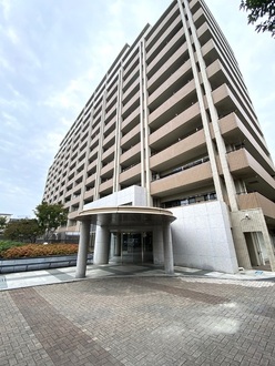 コスモシティ武蔵小杉の外観