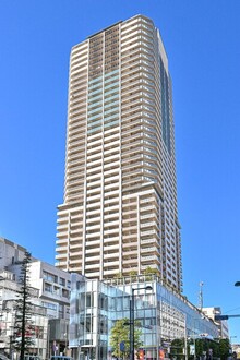 プラウドタワー武蔵小杉の外観