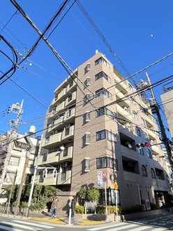 ラビ・ゼームス坂の外観